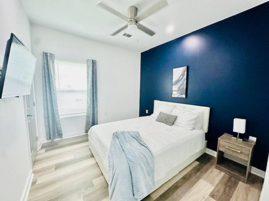 Modern City Nola Near Super Dome With Parking Apartment New Orleans